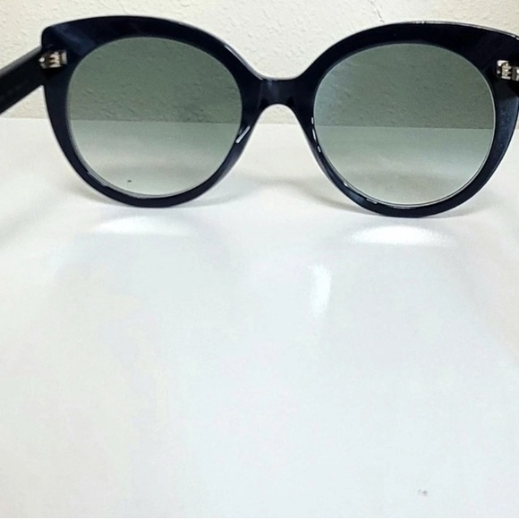 Authentic Gucci Women's Blue Sunglasses comes with coa . Brand new - Picture 4 of 14